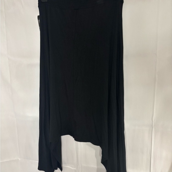 New with tags, womens size medium skirt, #H866 - Picture 2 of 5